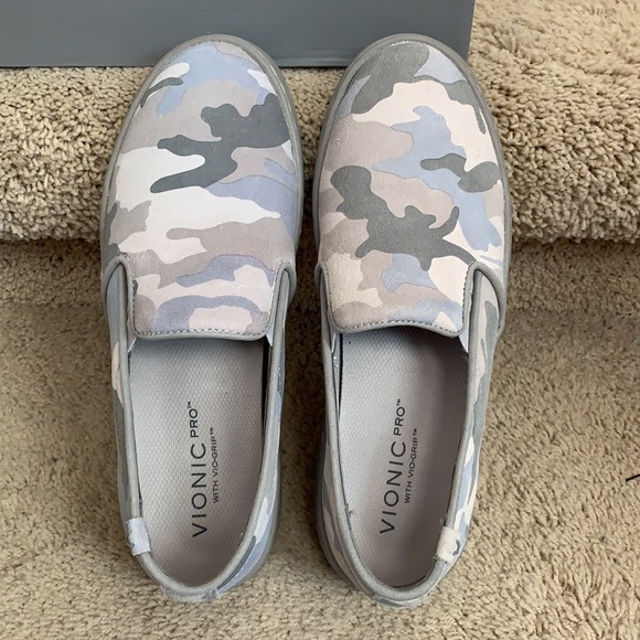 vionic avery camo